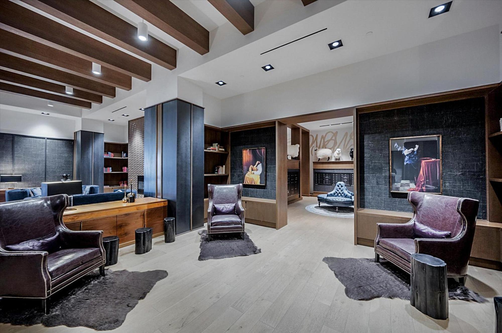 Global Luxury Downtown Apartment Nashville