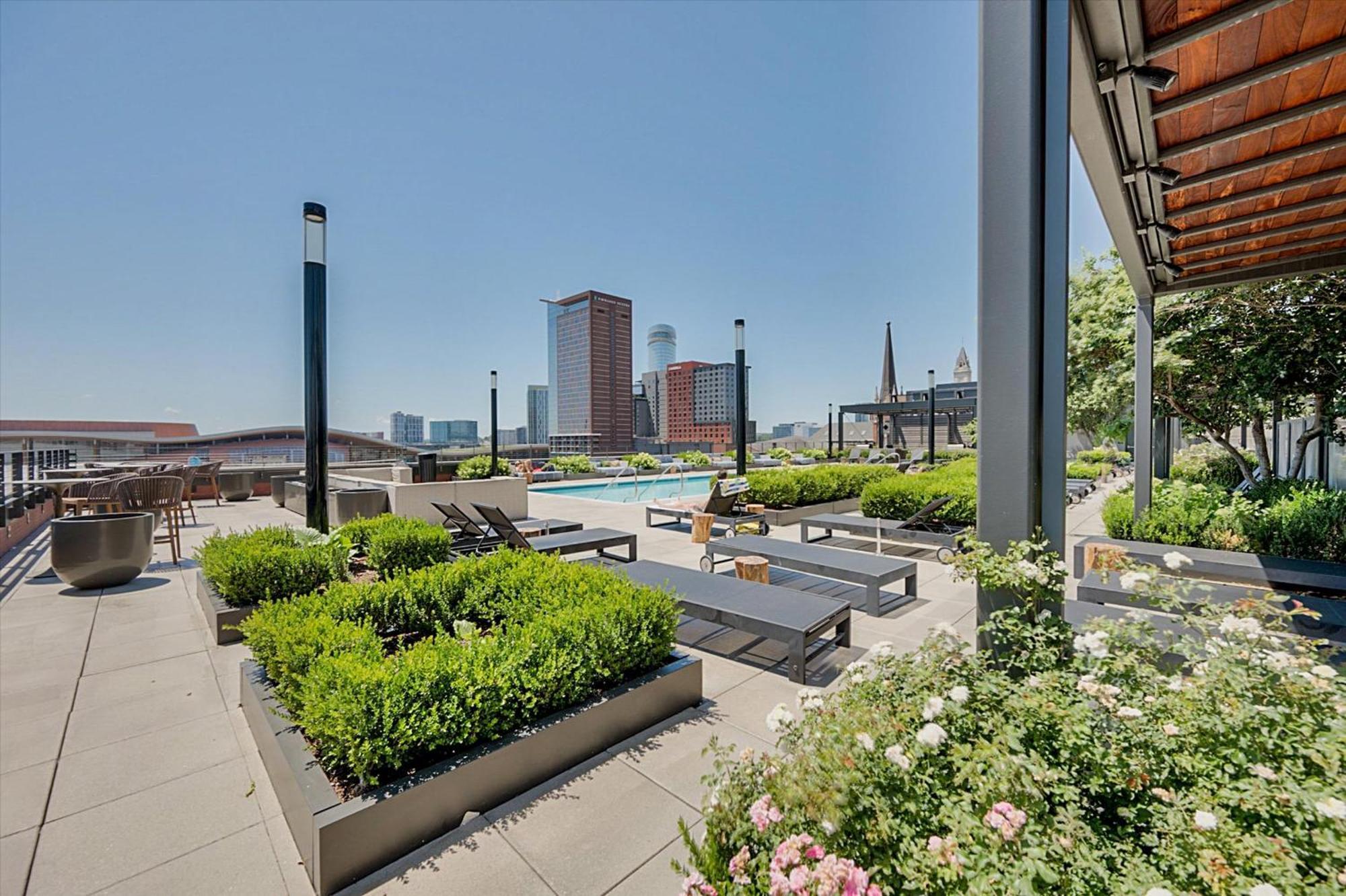 Global Luxury Downtown